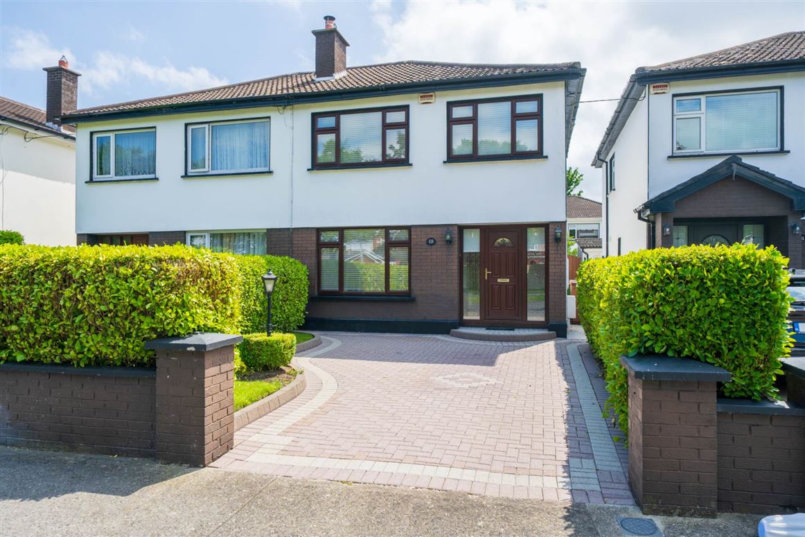 13 Castleknock Avenue, Castleknock, Dublin 15, County Dublin