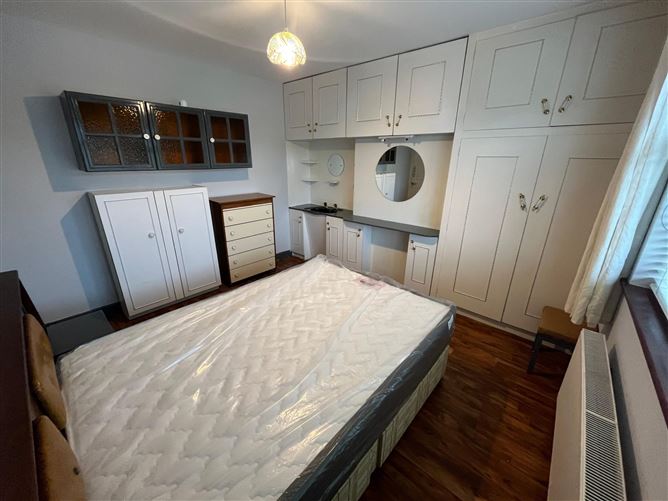 Hillsbrook Avenue, Perrystown, Dublin 12