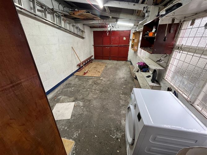 Hillsbrook Avenue, Perrystown, Dublin 12