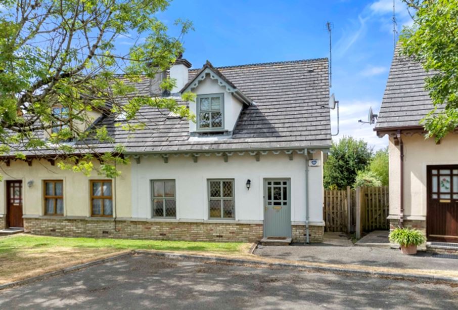 19 Sandycove, Ballymoney, Gorey, Co. Wexford