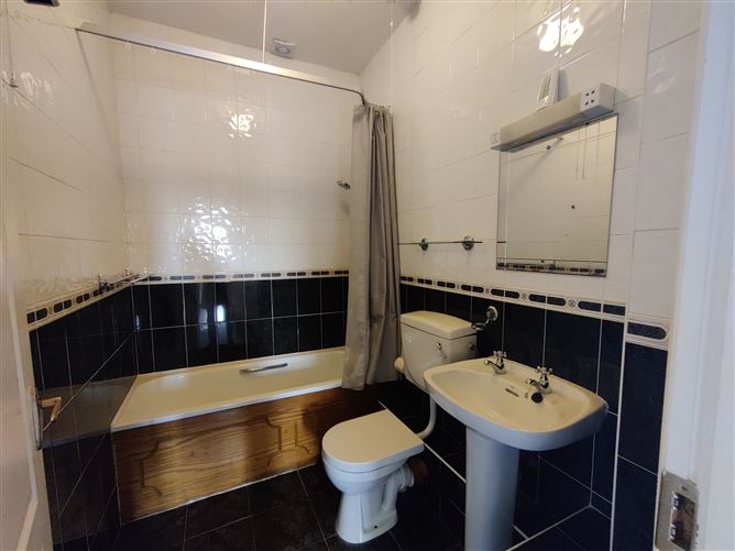 33 Quay Village, , Westport, Mayo