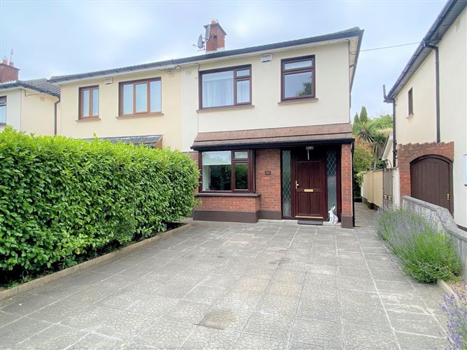 37 Woodview Park, Castleknock, Dublin 15 DFM 4710079 MyHome.ie