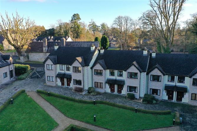 19 Clements Court, Lough Rinn, Mohill, Leitrim