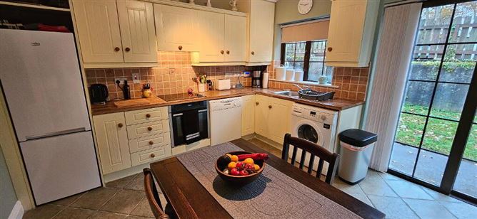 19 Clements Court, Lough Rinn, Mohill, Leitrim