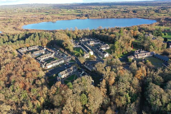 19 Clements Court, Lough Rinn, Mohill, Leitrim