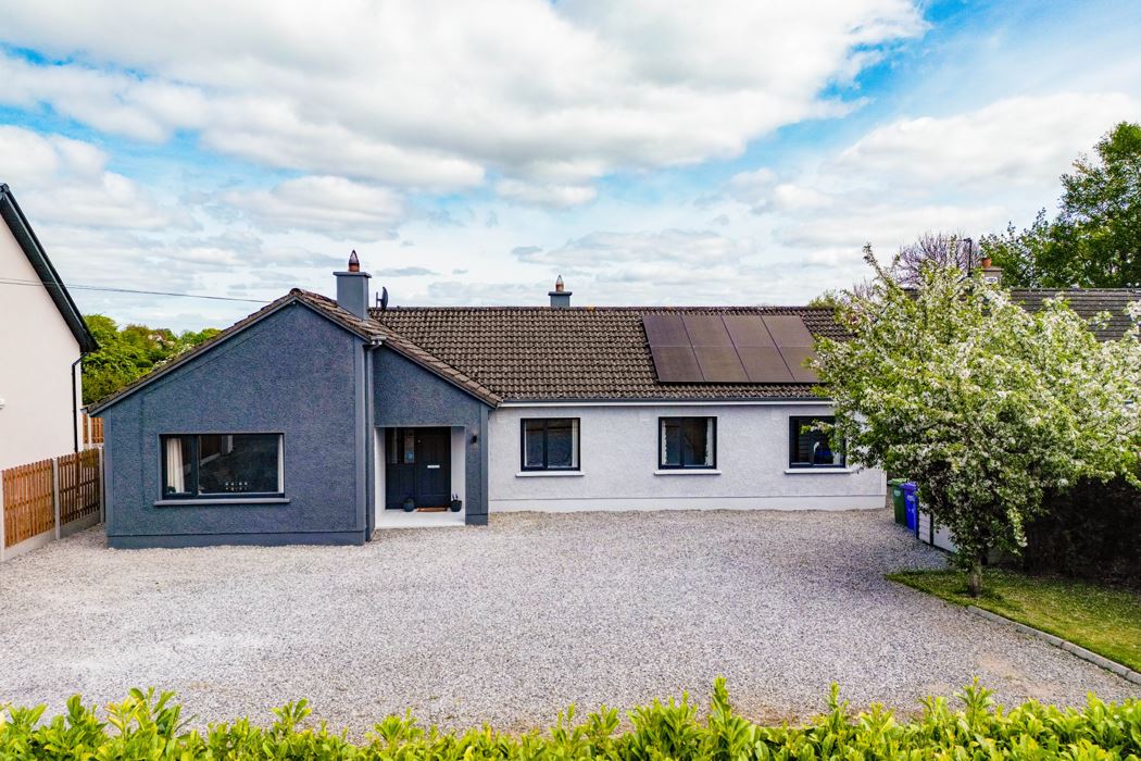 Oakwood House, St. Coleman's Terrace, Tullamore, Offaly