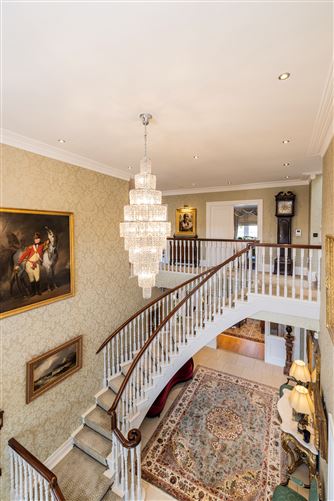 https://photos-a.propertyimages.ie/media/9/7/0/4941079/3cfe01cf-215a-4bb5-be69-649baac82208_l.jpg