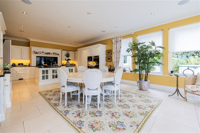 https://photos-a.propertyimages.ie/media/9/7/0/4941079/3cfe01cf-215a-4bb5-be69-649baac82208_l.jpg