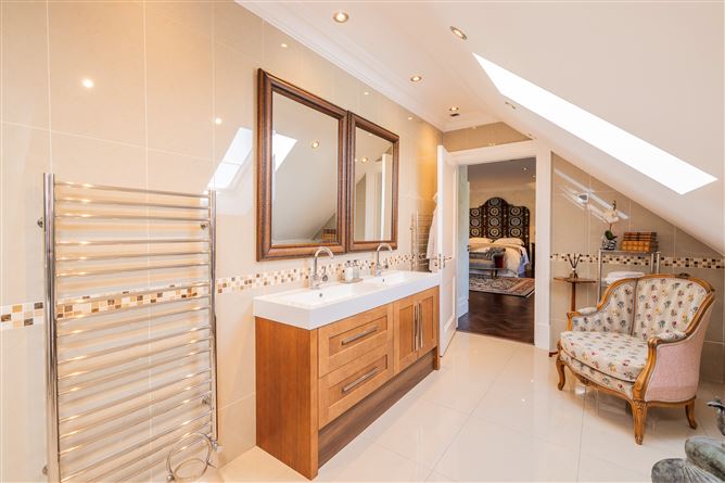 https://photos-a.propertyimages.ie/media/9/7/0/4941079/3cfe01cf-215a-4bb5-be69-649baac82208_l.jpg