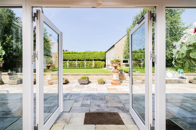 https://photos-a.propertyimages.ie/media/9/7/0/4941079/3cfe01cf-215a-4bb5-be69-649baac82208_l.jpg