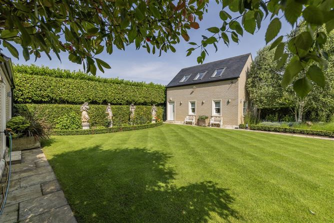 https://photos-a.propertyimages.ie/media/9/7/0/4941079/36ea5891-ddcc-49db-a6df-74f5aca80d06_l.jpg
