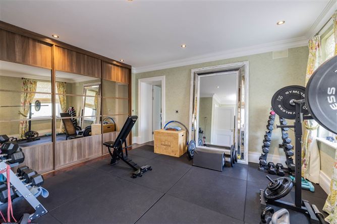 https://photos-a.propertyimages.ie/media/9/7/0/4941079/36ea5891-ddcc-49db-a6df-74f5aca80d06_l.jpg