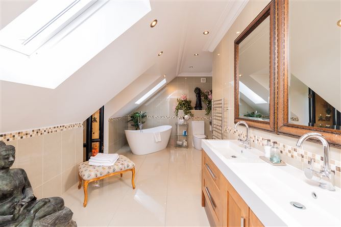 https://photos-a.propertyimages.ie/media/9/7/0/4941079/3cfe01cf-215a-4bb5-be69-649baac82208_l.jpg