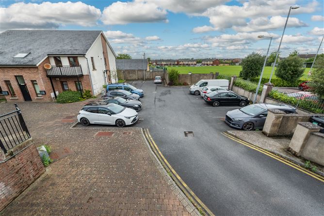 9 The Grove, Leinster Street, Athy, Kildare