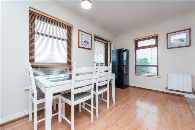 9 The Grove, Leinster Street, Athy, Kildare