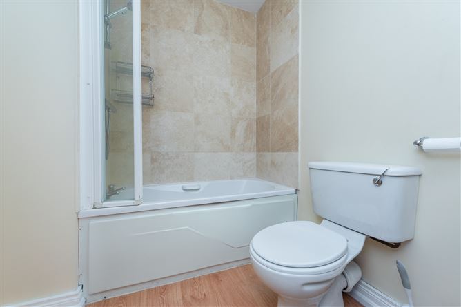 9 The Grove, Leinster Street, Athy, Kildare