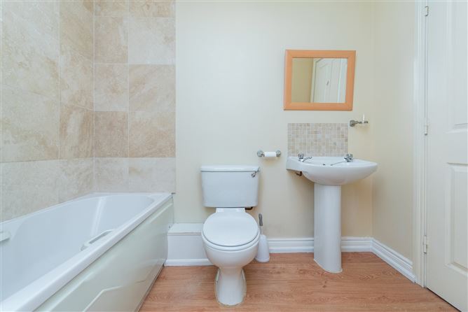 9 The Grove, Leinster Street, Athy, Kildare