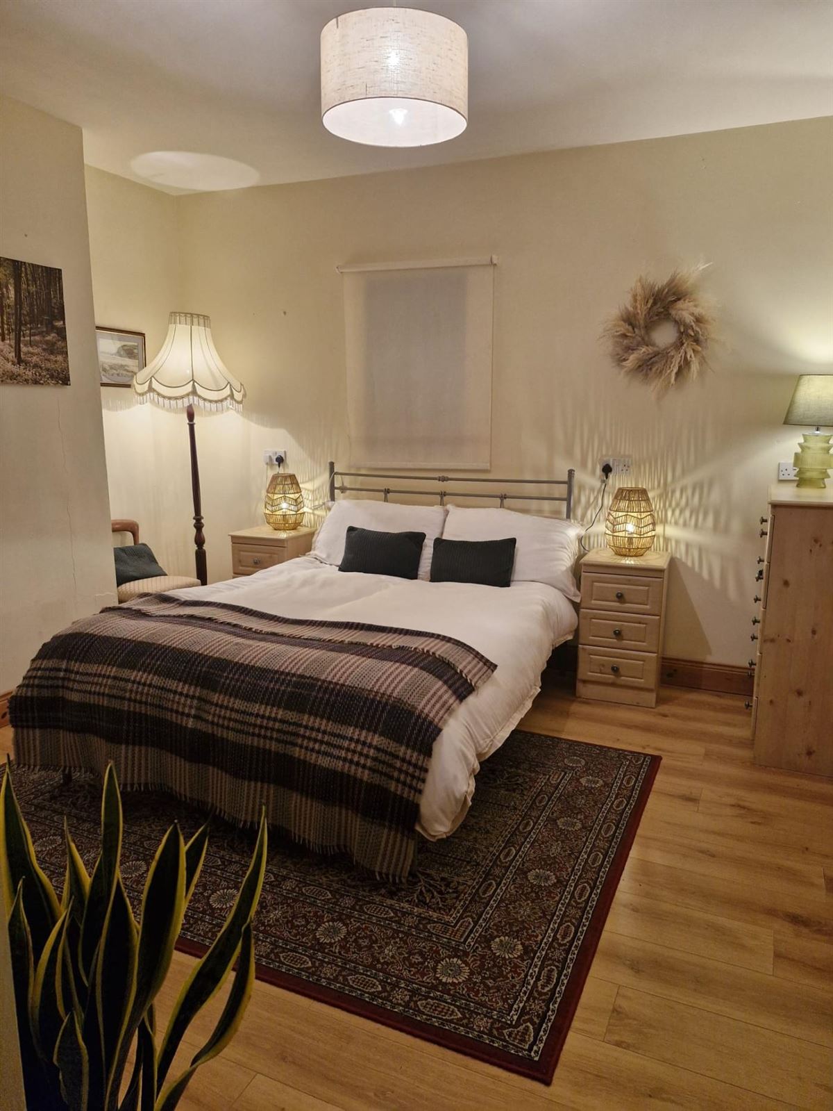 Photo 1 of 12 — 3 Bed in Moville,Moville,  Donegal