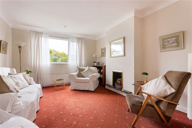 10 Hollywood Drive, Goatstown, Dublin 14