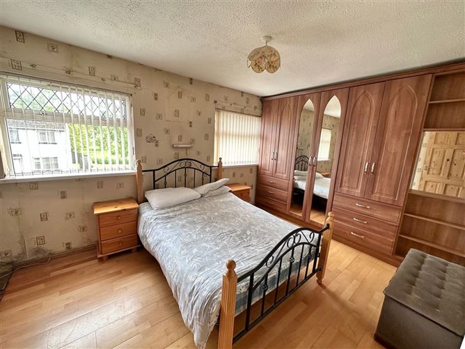 18 Cherry Park, Clones, Monaghan