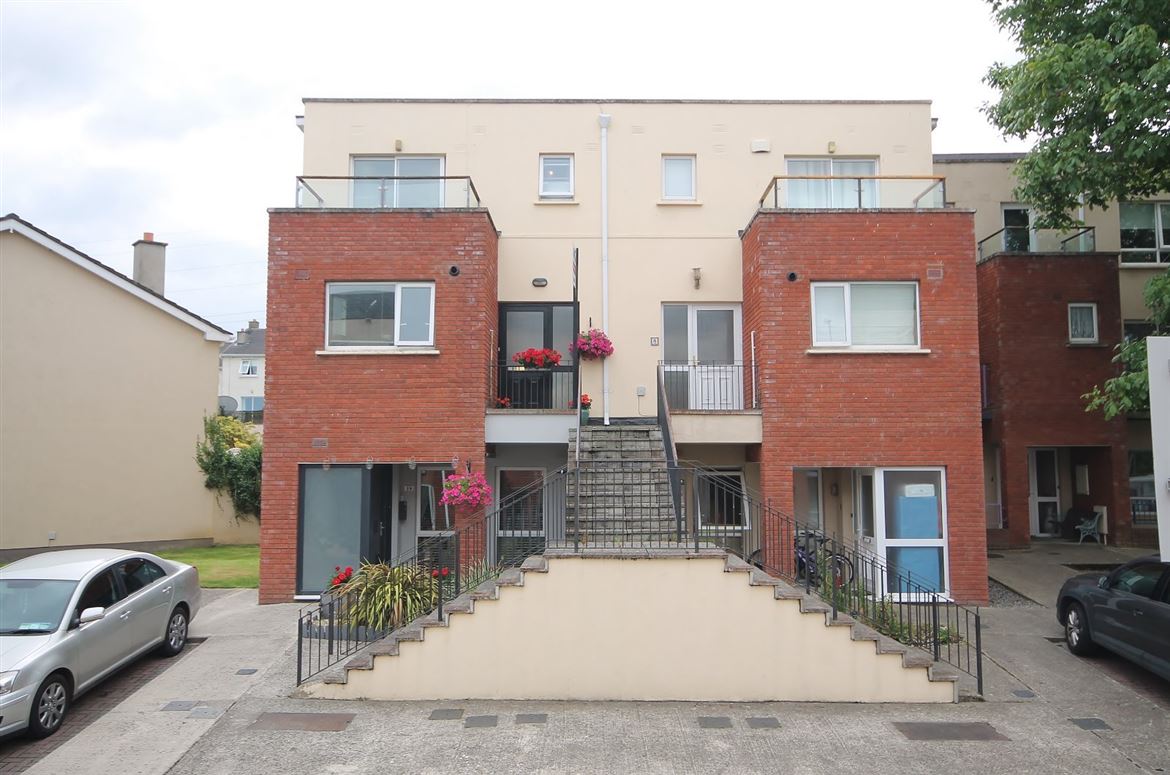 12 Millrace Crescent, Saggart, Co. Dublin