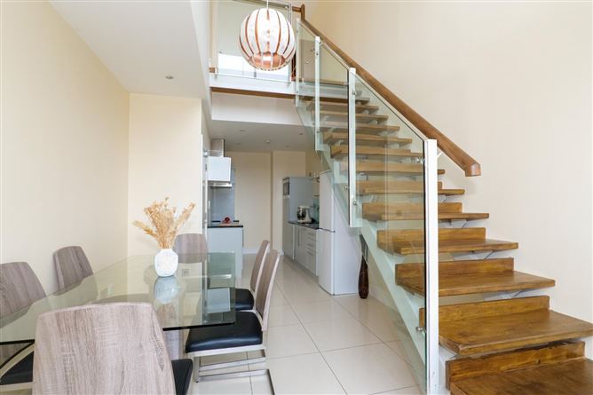 73 Cuirt Seoige, Bohermore, Galway City