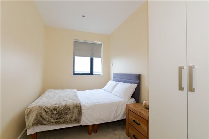 73 Cuirt Seoige, Bohermore, Galway City