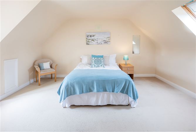 3 Orchard Gardens, Shanagarry, Cork