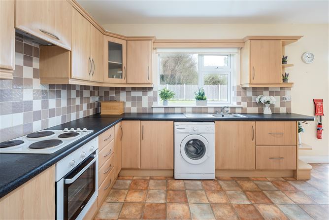 3 Orchard Gardens, Shanagarry, Cork