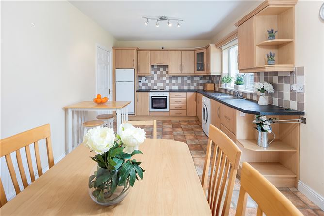 3 Orchard Gardens, Shanagarry, Cork