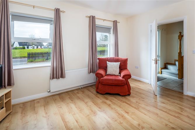 3 Orchard Gardens, Shanagarry, Cork