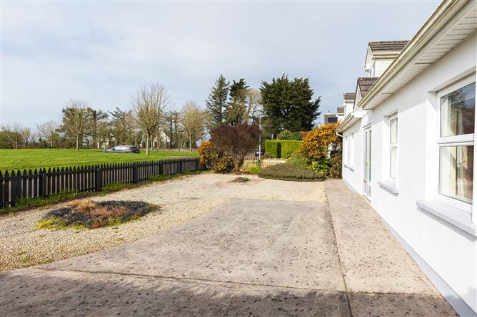 3 Orchard Gardens, Shanagarry, Cork