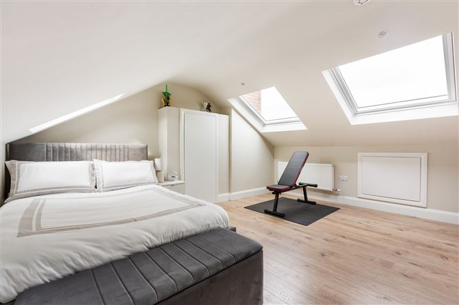 Photo 12 of 19 — 172 Woodfield, Rathfarnham, Dublin 16