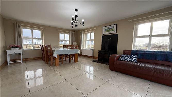 5 Lag Na Carraige, Derrybeg, County Donegal