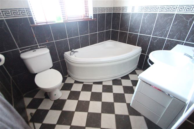 Shannon House, Shannon Park, Carrigaline, Cork