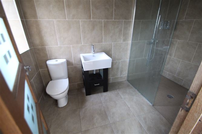 Shannon House, Shannon Park, Carrigaline, Cork