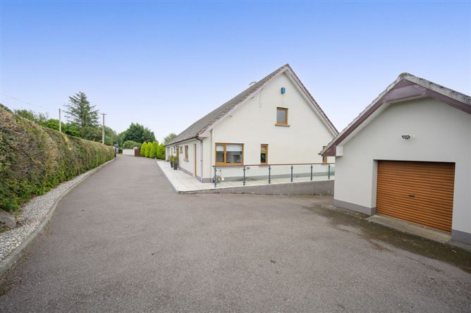 Pine Hill, Adamstown, Fivemilebridge, Cork