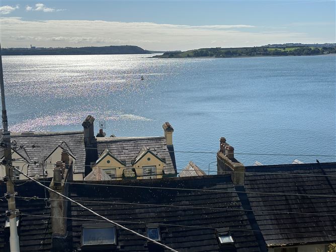12 Harbour Hill, Cobh, Cork