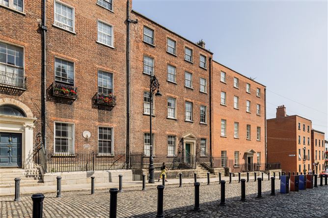 https://photos-a.propertyimages.ie/media/9/7/2/4949279/2195429c-b019-45c5-9906-9ee3830f8560_l.jpg
