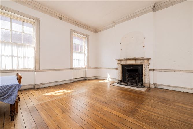 https://photos-a.propertyimages.ie/media/9/7/2/4949279/2195429c-b019-45c5-9906-9ee3830f8560_l.jpg