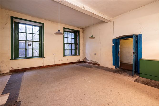 https://photos-a.propertyimages.ie/media/9/7/2/4949279/2195429c-b019-45c5-9906-9ee3830f8560_l.jpg