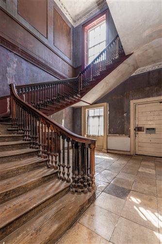 https://photos-a.propertyimages.ie/media/9/7/2/4949279/2195429c-b019-45c5-9906-9ee3830f8560_l.jpg
