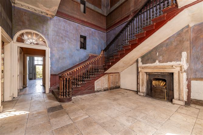 https://photos-a.propertyimages.ie/media/9/7/2/4949279/2195429c-b019-45c5-9906-9ee3830f8560_l.jpg