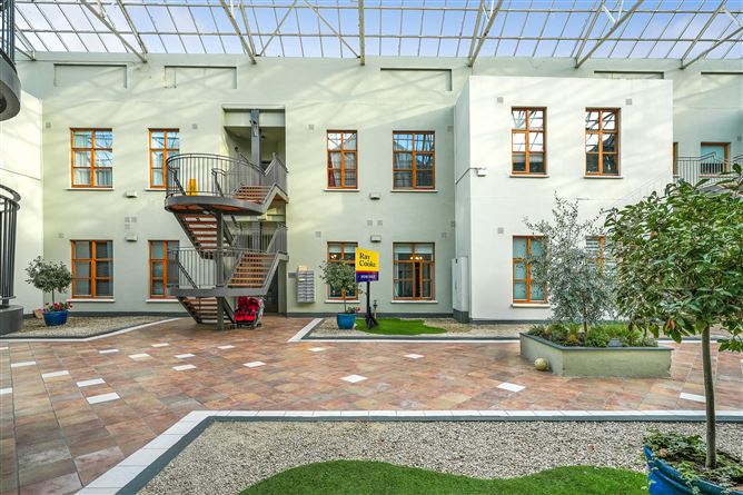 109 The Sycamore, Winter Garden, Pearse Street, Dublin 2