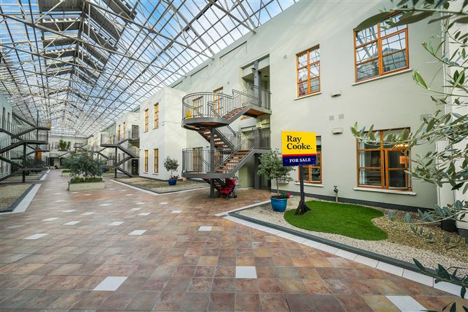 109 The Sycamore, Winter Garden, Pearse Street, Dublin 2