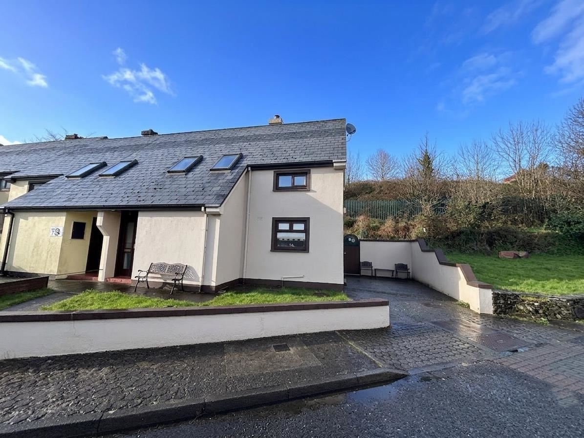 6 Chestnut Grove, Westport, Co. Mayo