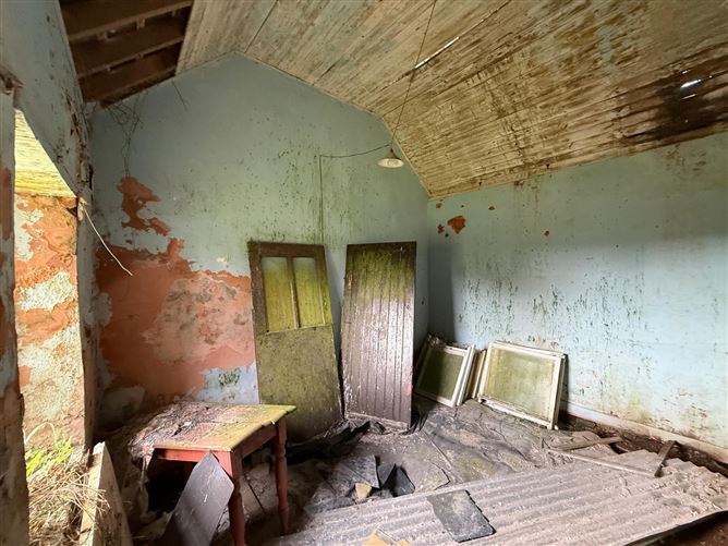 Cloonaweema, Charlestown, Mayo