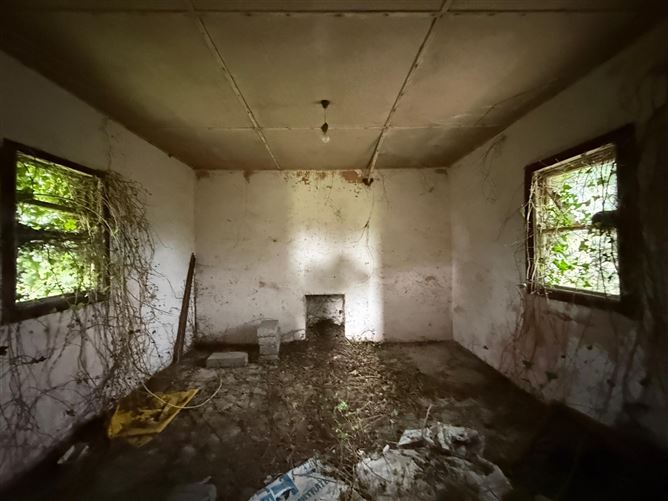 Cloonaweema, Charlestown, Mayo