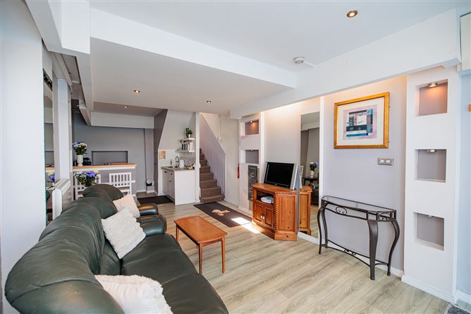 Photo 6 of 32 — 11 North Quay, New Ross, Co Wexford