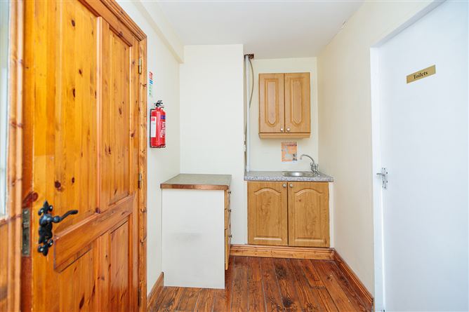Photo 12 of 32 — 11 North Quay, New Ross, Co Wexford